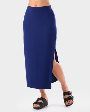 Brushed Tec Knit Midi Skirt | Bottoms>skort | Tavi – ToeSox | Tavi | Vooray