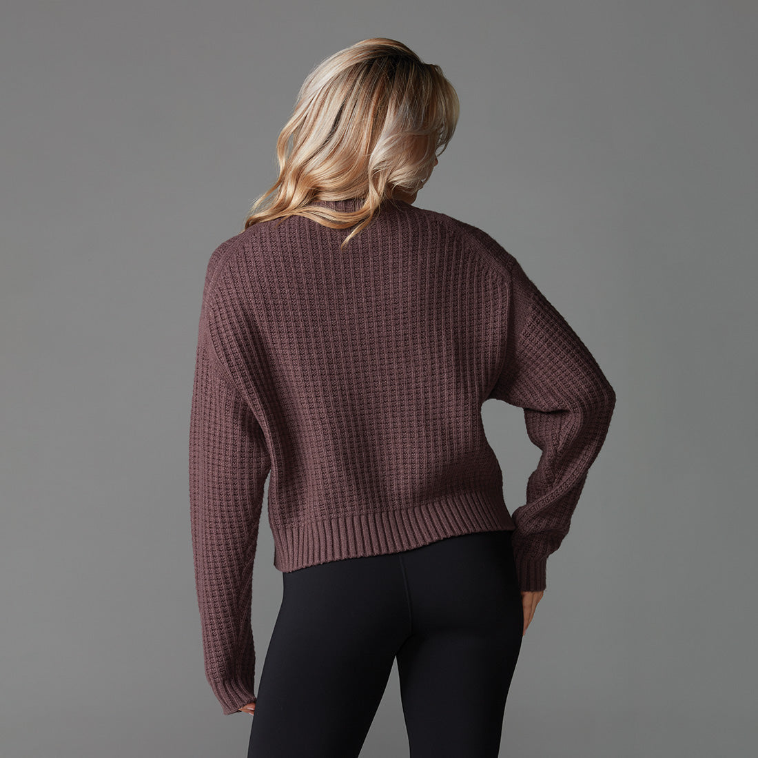 TAVI Sweaters & Jackets – ToeSox | Tavi | Vooray