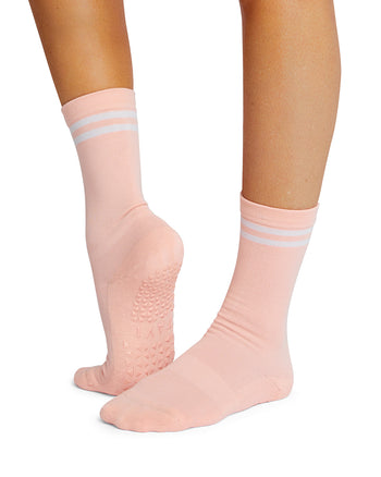 Tavi Chloe Barre Grip Socks at YogaOutlet.com –