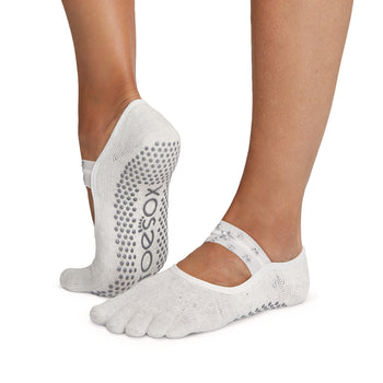 Mato & Hash 5-Toe Exercise Barefoot Feel Yoga Toe Socks With Full Grip