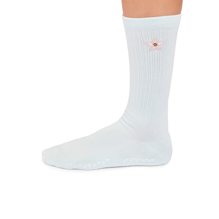 Kai Grip Socks | Socks > Grip | Tavi – ToeSox | Tavi | Vooray