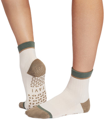 Aria Grip Socks * | Socks > Grip | Tavi – ToeSox | Tavi | Vooray