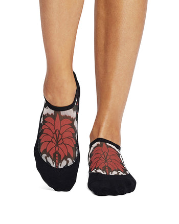 Maddie Grip Socks | Socks > Grip | Tavi – ToeSox | Tavi | Vooray