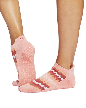 Savvy Grip Socks | Socks > Grip | Tavi – ToeSox | Tavi | Vooray