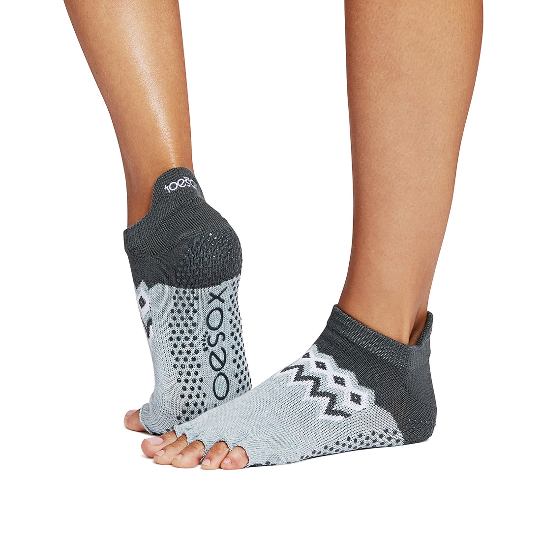 ToeSox | Grip Toe Socks for Barre, Pilates, Yoga, and More! – ToeSox | Tavi