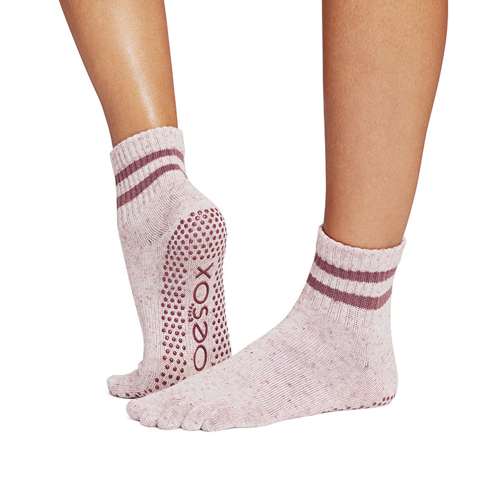 Full Toe Melody Grip Socks | Socks > Grip | ToeSox – ToeSox | Tavi | Vooray