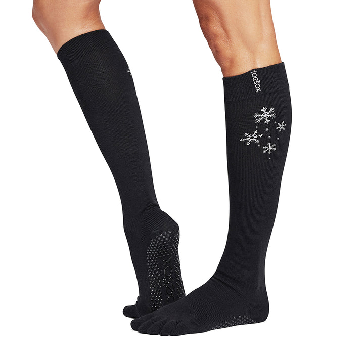 Full Toe Scrunch Knee High Grip Socks | Leg Warmers | ToeSox – ToeSox | Tavi | Vooray