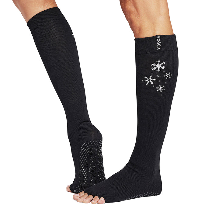 Half Toe Scrunch Knee High Grip Socks | Leg Warmers | ToeSox – ToeSox | Tavi | Vooray