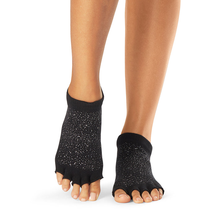 Half Toe Low Rise Grip Socks * | Socks > Grip | ToeSox – ToeSox | Tavi | Vooray