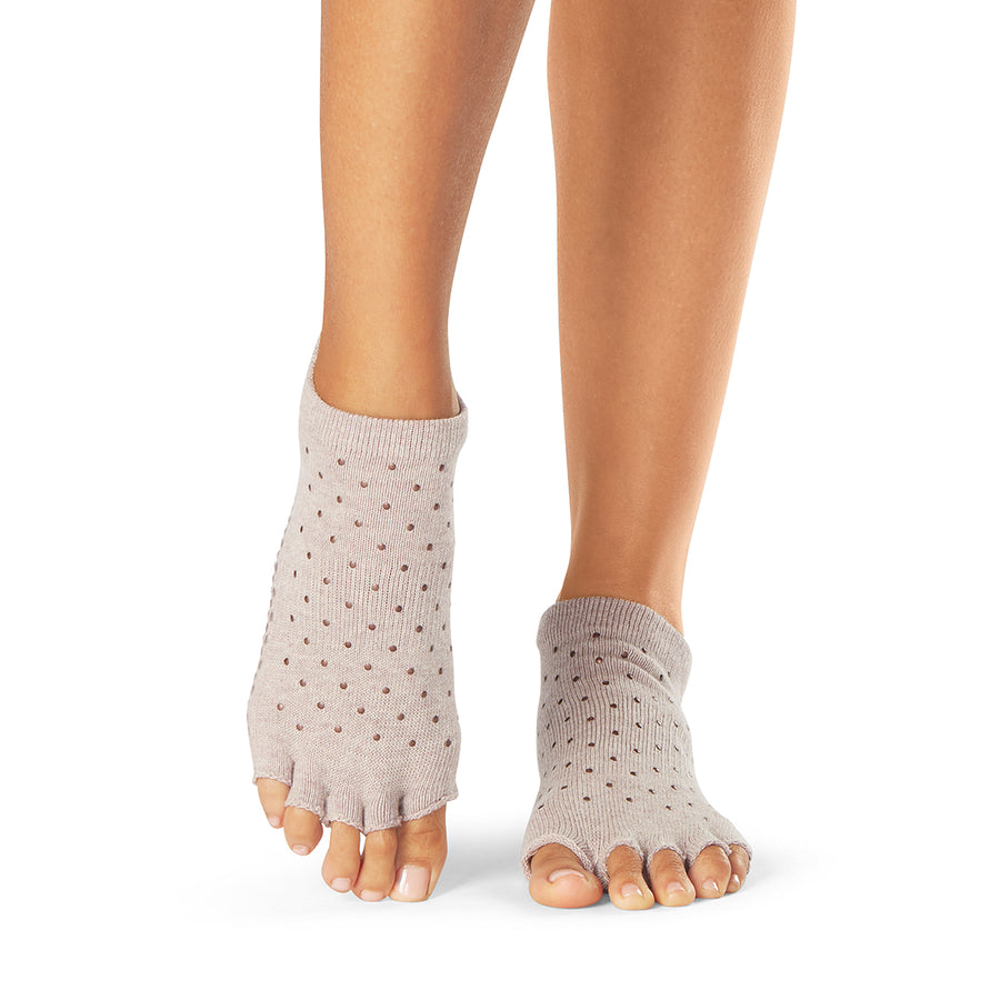 Low Rise Half Toe Grip Socks Bon Voyage - ToeSox - SimplyWorkout