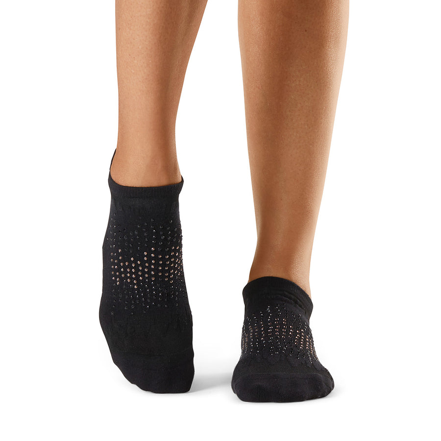 Tavi Noir  Savvy Grip Socks for Yoga and Pilates 
