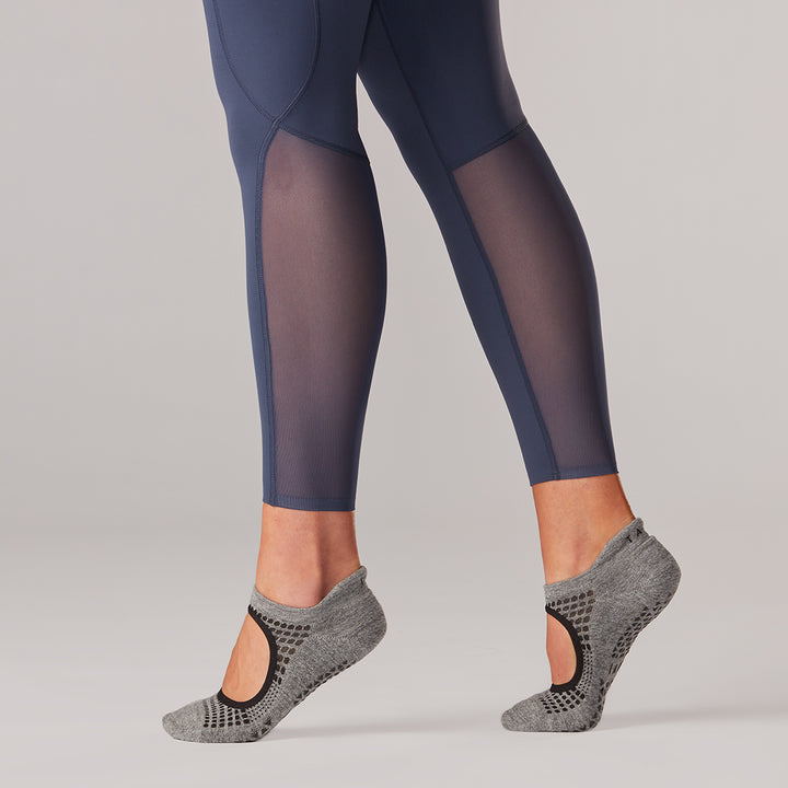 # Stash & Dash 7/8 Leggings | Bottoms > Leggings | Tavi – ToeSox | Tavi | Vooray